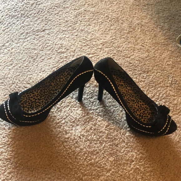 Jessica Simpson George Black Suede heels - Picture 2 of 5